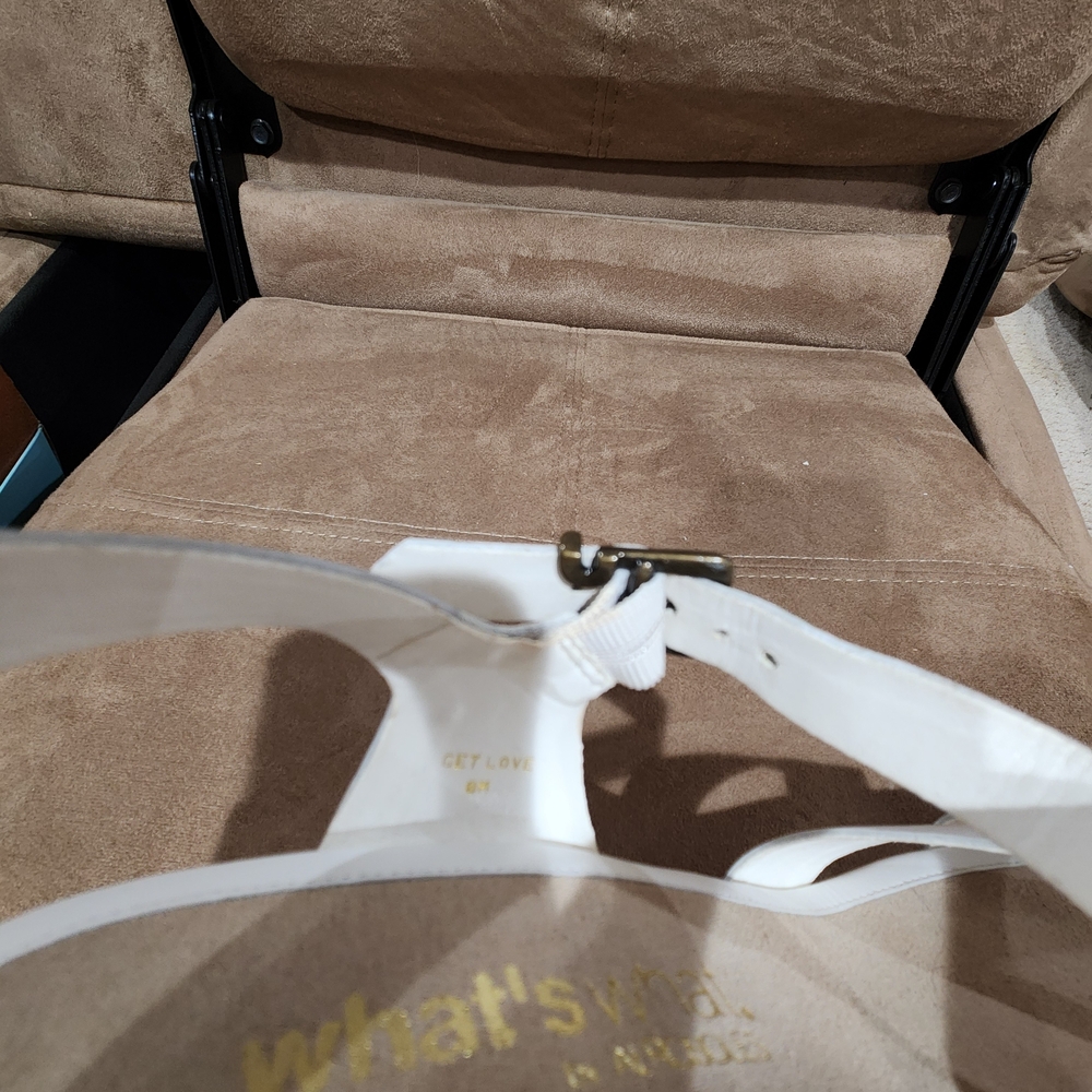 AEROSOLES White Cross-Strap Sandals - Picture 7 of 7